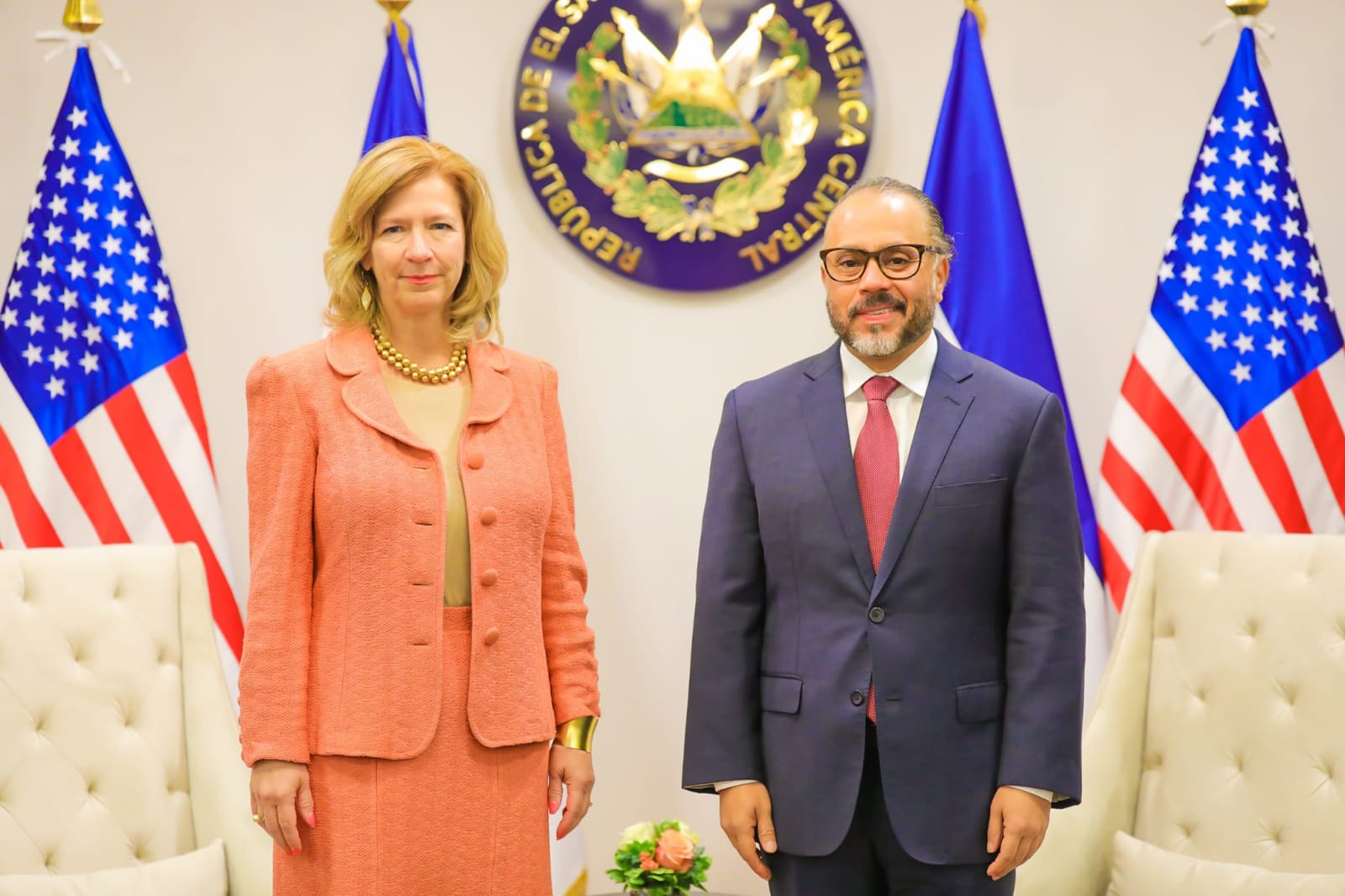 Ernesto Castro sostiene importante reunión con la encargada de Negocios de Estados Unidos ernesto-castro-sostiene-importante-reunion-con-la-encargada-de-negocios-de-estados-unidos